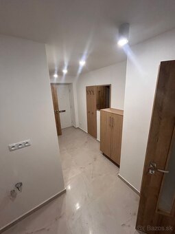 Dlhodobý prenájom 2-izbového bytu v Humennom - 6