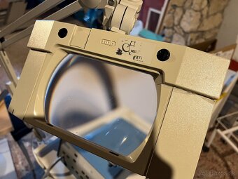 Brúska na pedikúru so stolíkom a svetlom, po servise - 6