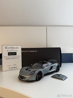 Hennessey Venom GT Autoart Signature 1:18 - 6