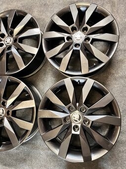 5x112 R17 originál disky Škoda Octavia - BLACK - - 6