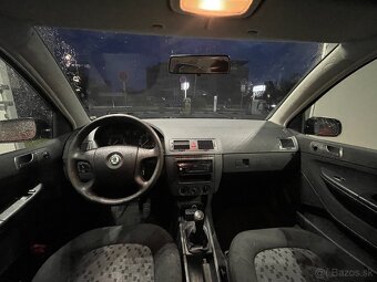 Škoda Fábia Sedan 1.2 HTP - 6