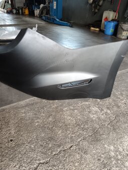 Predám nový zadný nárazník na Ford Mustang 5.0 GT - 6