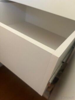 Biela skriňa na mieru - 6