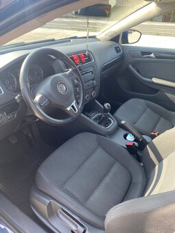Volkswagen Jetta 1.6 TDI ,77kW - 6