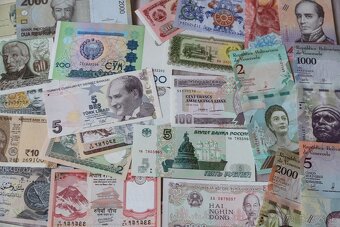 Unc bankovky 114 kusov mix - 6