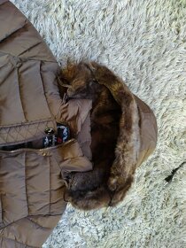 Dámska bunda na zimu - 6