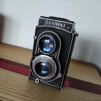 Starý fotoaparát Flexaret - 6