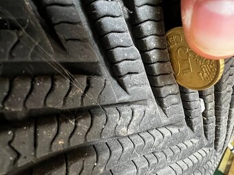 BMW 205/55 R16 - 6