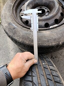 Pneu 185/65 R15 - 6