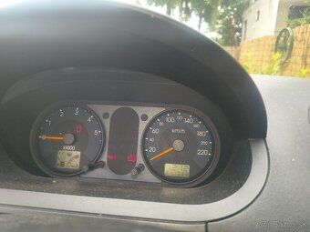 Predám Ford fiesta 1.4 tdi - 6