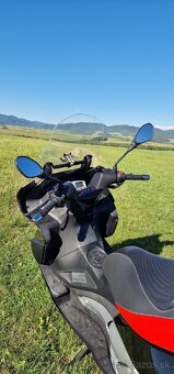 Aprilia SR Max 125 – spoľahlivý parťák na cesty aj výlety - 6