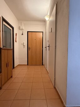 PREDAJ - 3,5i BYT - ZLATÉ MORAVCE - 6
