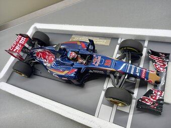 F1 TORO ROSSO STR10 AUSTRÁLIE 2015 MAX VERSTAPPEN 1:18 - 6