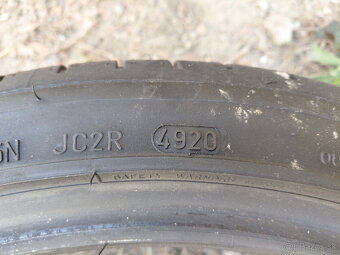 2x letne Dunlop 225/40R18 - 6