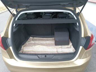 Peugeot 308 1,6 HDI - 6
