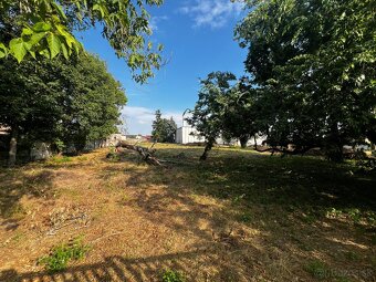 NA PREDAJ AREÁL 6350 M2 S VIACPODLAŽNOU BUDOVOU - 6