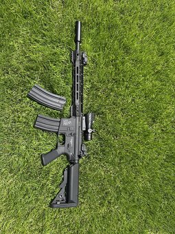 Airsoft Cybergun Colt M4A1 AEG Full Metal Long - 6