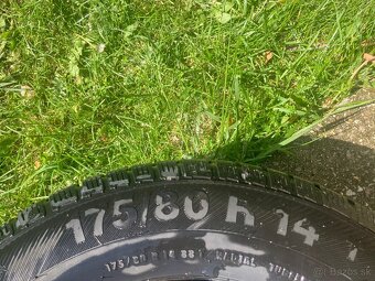 Lacno plechová sada kolies + 4ks NOVE zimné pneu super stav - 6