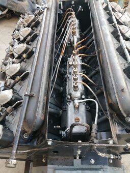 Motor Tatra 111 - 6
