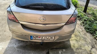 Opel Astra H GTC 1.6, 2005 - 6