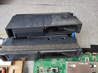 ND Tv Samsung UE55NU7172U - 6
