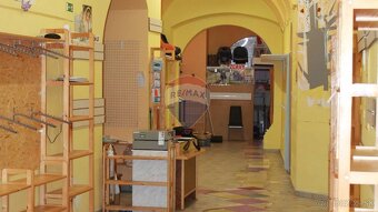 Prenájom obchodných priestorov na Dolnej ulici v Banskej Bys - 6