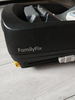 Predám autosedačku Maxi Cosi Pearl + Family Fix - 6