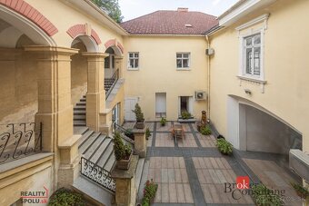 Exkluzívna ponuka rodinného domu s polyfunkciou v centre mes - 6