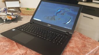 Predám Acer Extansa15/nová batéria/8gb ram/Intel i3/W10 - 6