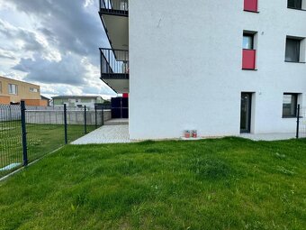 NA PREDAJ: 2 - IZBOVÝ APARTMÁN S PREDZÁHRADKOU, STUPAVA, - 6