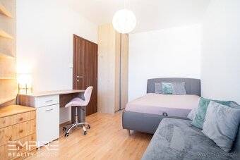 Na predaj priestranný, slnečný 3i byt po staršej kompletnej - 6
