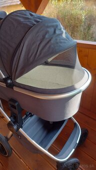 MOON RESEA S - 6