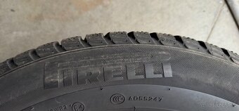215/55 R17 zimné Pirelli - 6