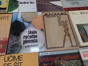 knihy o vyšívaní, výšivkách, ručné práce, kroj - 6