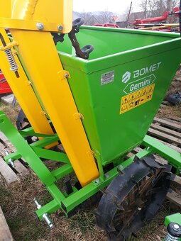Sadzač zemiakov Bomet - - 6