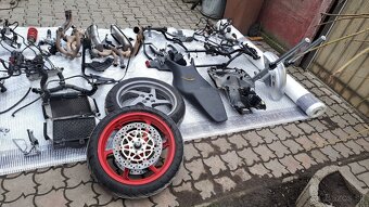 Honda VFR 800 '06 Na náhradné diely - 6