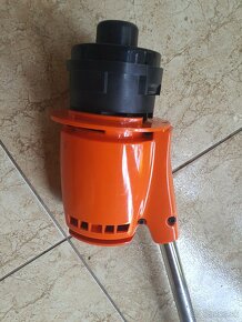 Strunová kosačka Black & Decker 9" Cut z Ameriky na 120V - 6