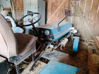 Traktor na predaj - 6