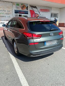 Hyundai i 30 kombi, 1,5i, 11/2022 - 6