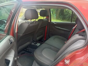 ŠKODA FABIA 1.2HTP 47KW SPORT LINE RV2007 - 6