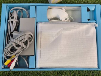 Nintendo Wii, 2 ovládače, balančná podložka, 4 hry + krabica - 6