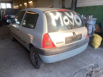 🚘Renault Clio 1.2i 43kw benzin r.v 2002 TP ŠPZ - 6