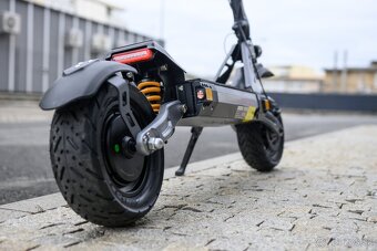 Elektricka kolobezka Angwatt CS1 2025 - 6