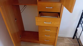 Satnikova skrina - 6