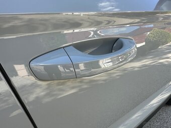 SKODA KARQK 2019 4x4 - 6