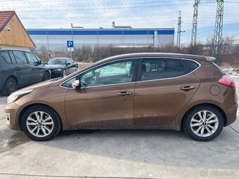 KIA Ceed Gold - 6