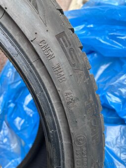 225/40R18 - 6