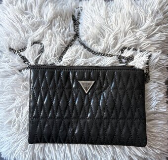 Kabelky Guess, Versace, Valentino - 6