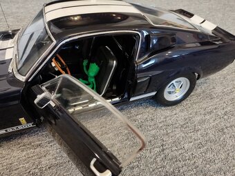 Model (poskladaný) Shelby GT500 (DeAgostini 1:8) - 6