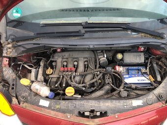 RENAULT MODUS 1.6 16V - 6
